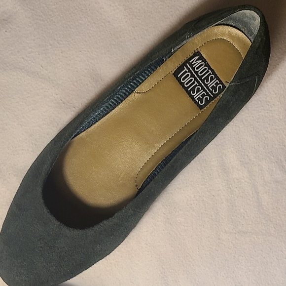 MOOTSIE TOOTSIE WOMEN'S SIZE 9 W IN FINCH GREEN - Picture 5 of 5